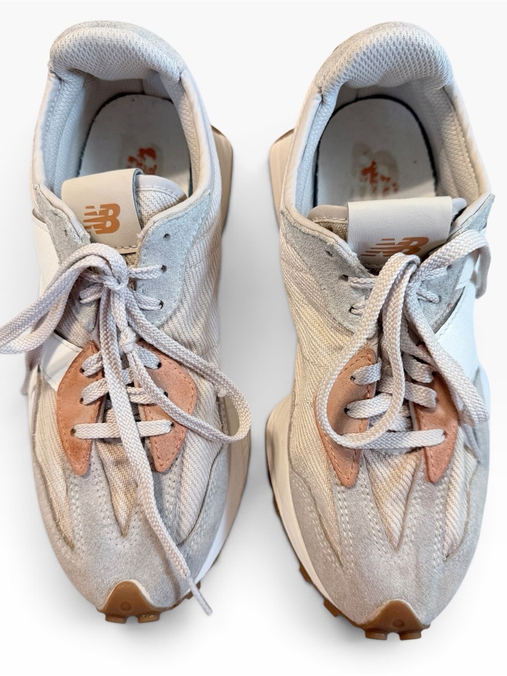 🌸New Balance Women's 327 Shoes